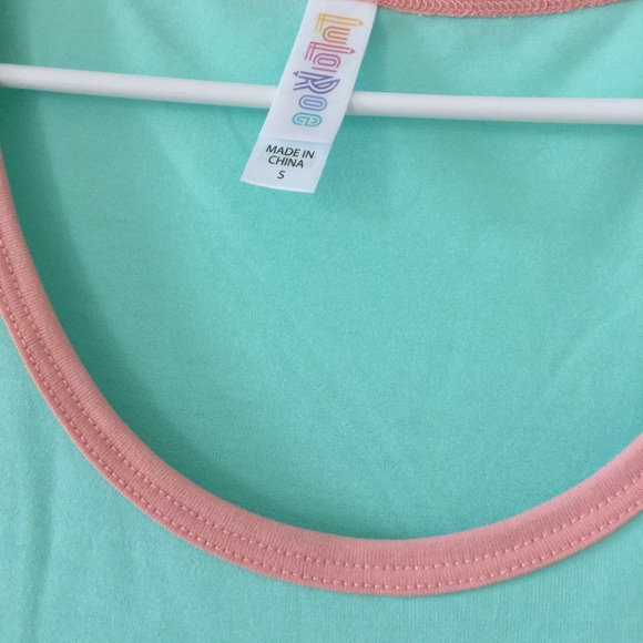 LulaRoe Perfect T - Picture 3 of 6